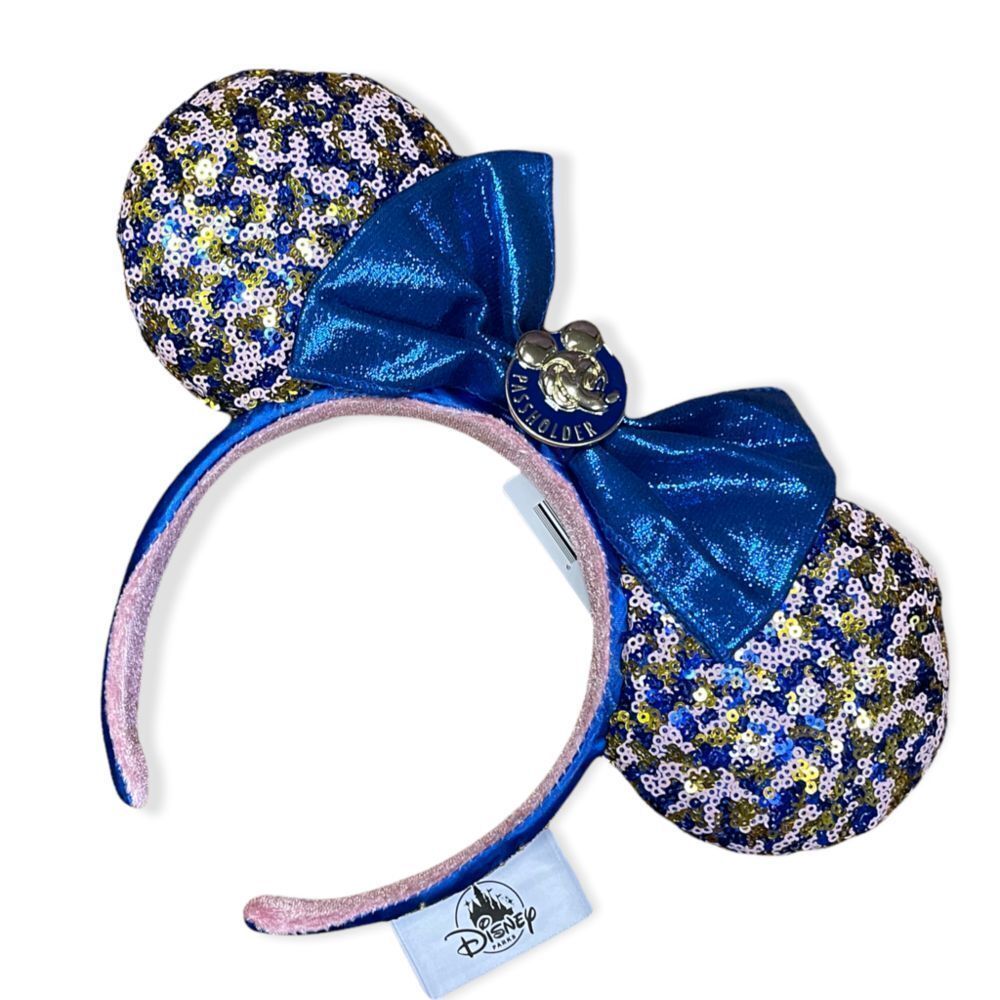 Minnie pass holder ears​